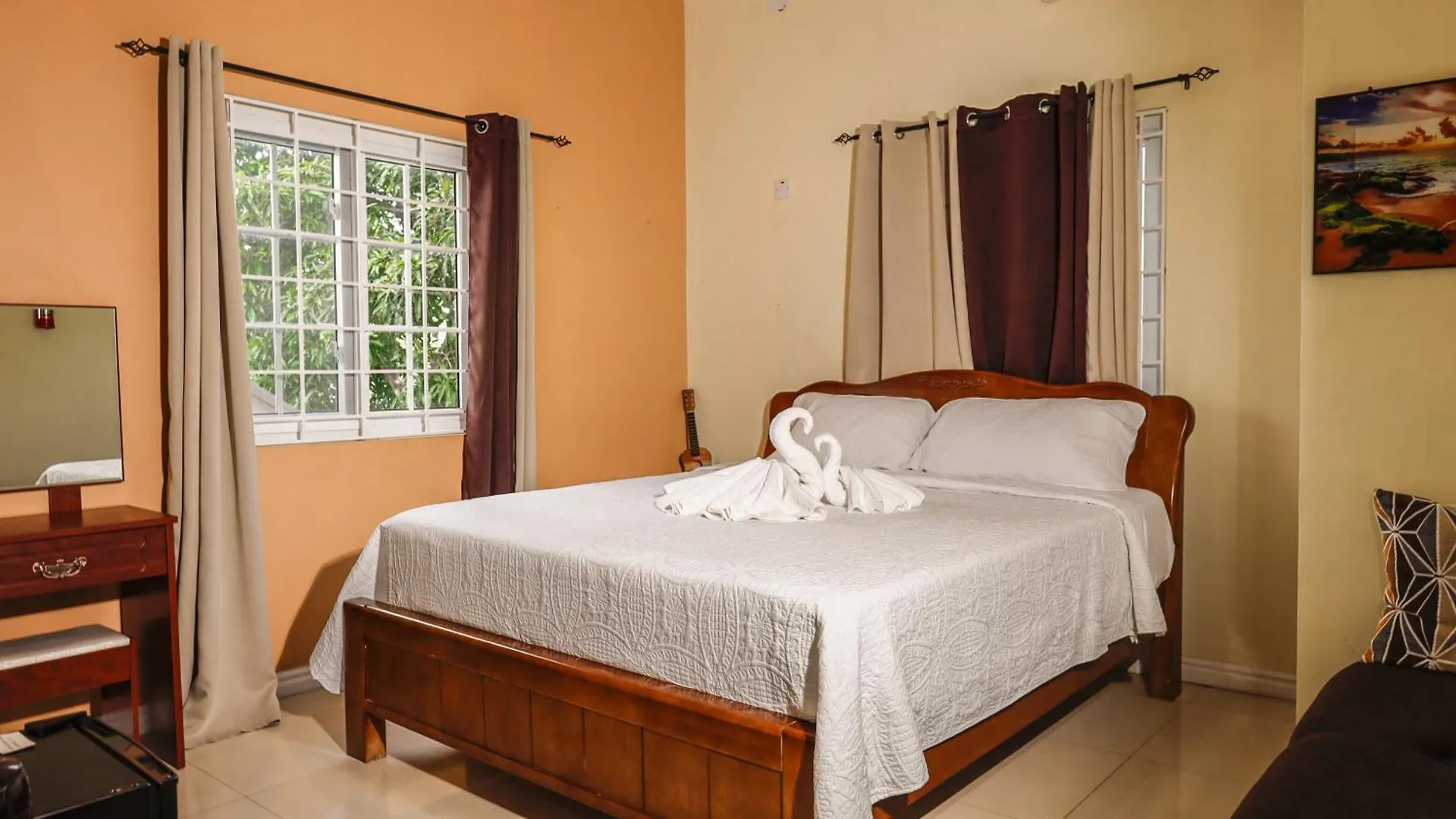 Ivs Bed And Breakfast Kingston Bed & Breakfast